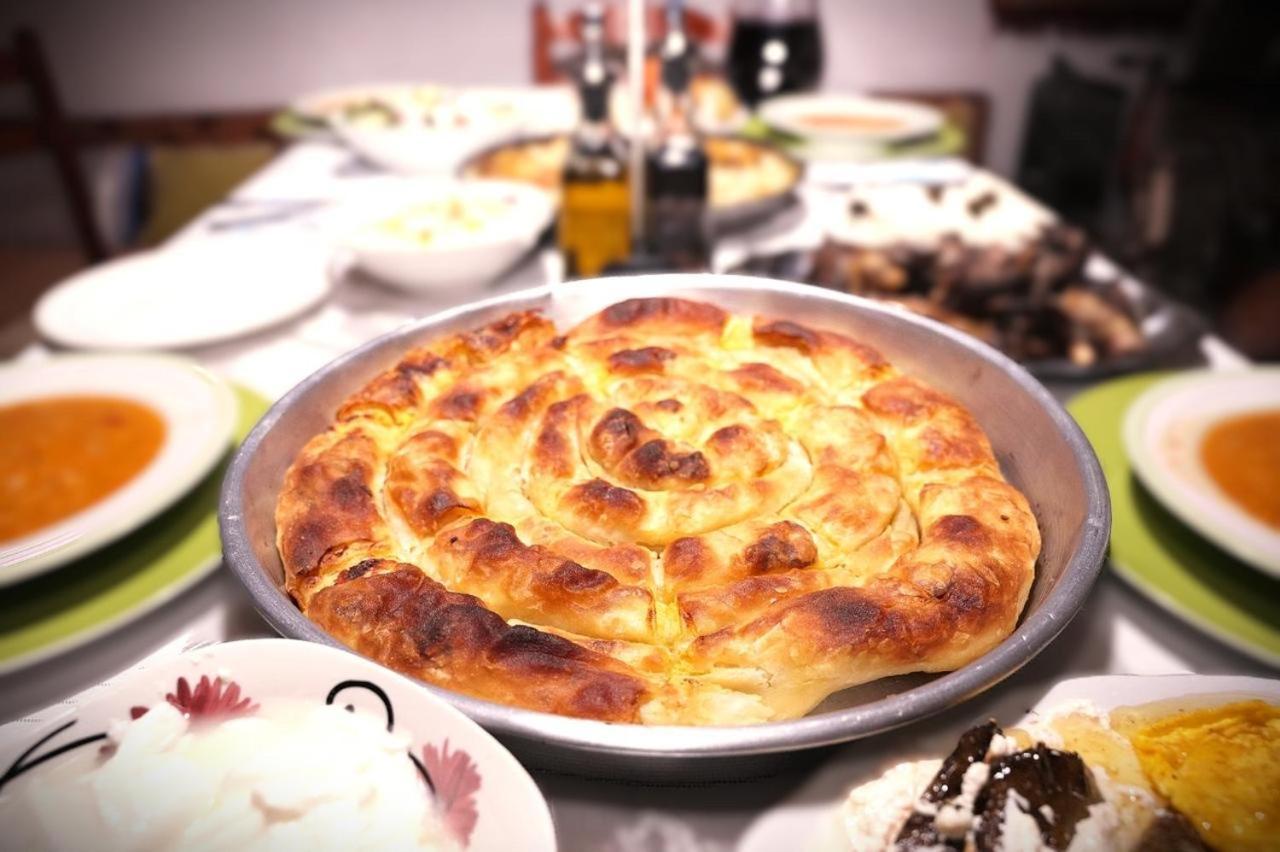 Fshat Guesthouse Shtini מראה חיצוני תמונה
