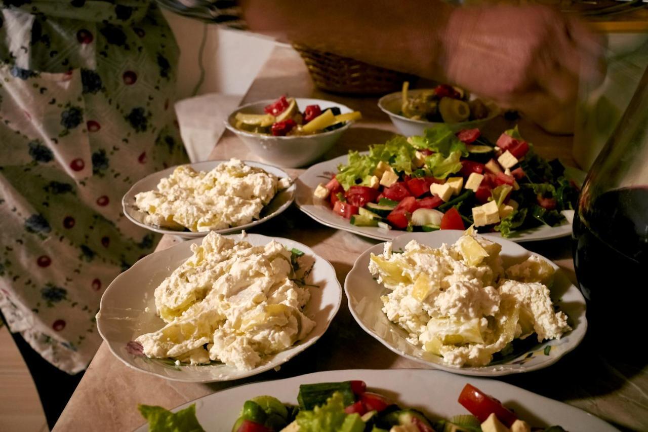 Fshat Guesthouse Shtini מראה חיצוני תמונה